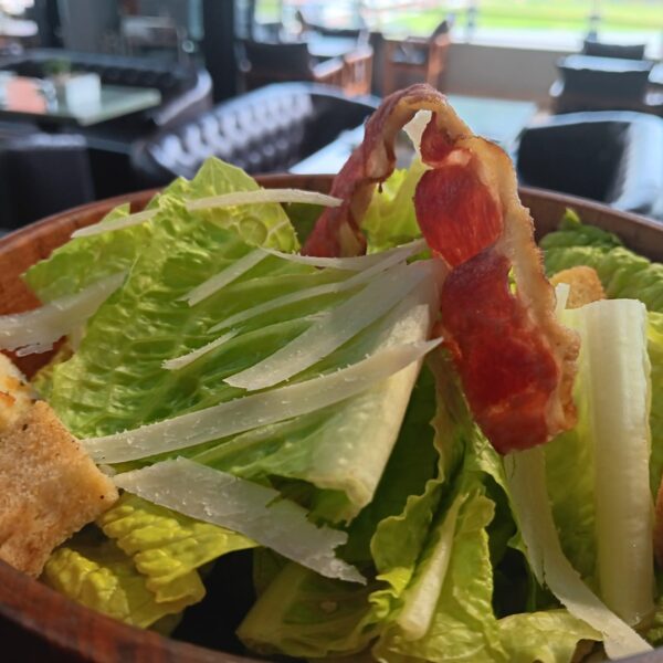 CLASSIC CAESAR SALAD